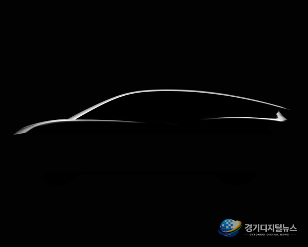 Lucid shared a new look at one of the upcoming Midsize vehicles at Lucid Investor Day 2026.